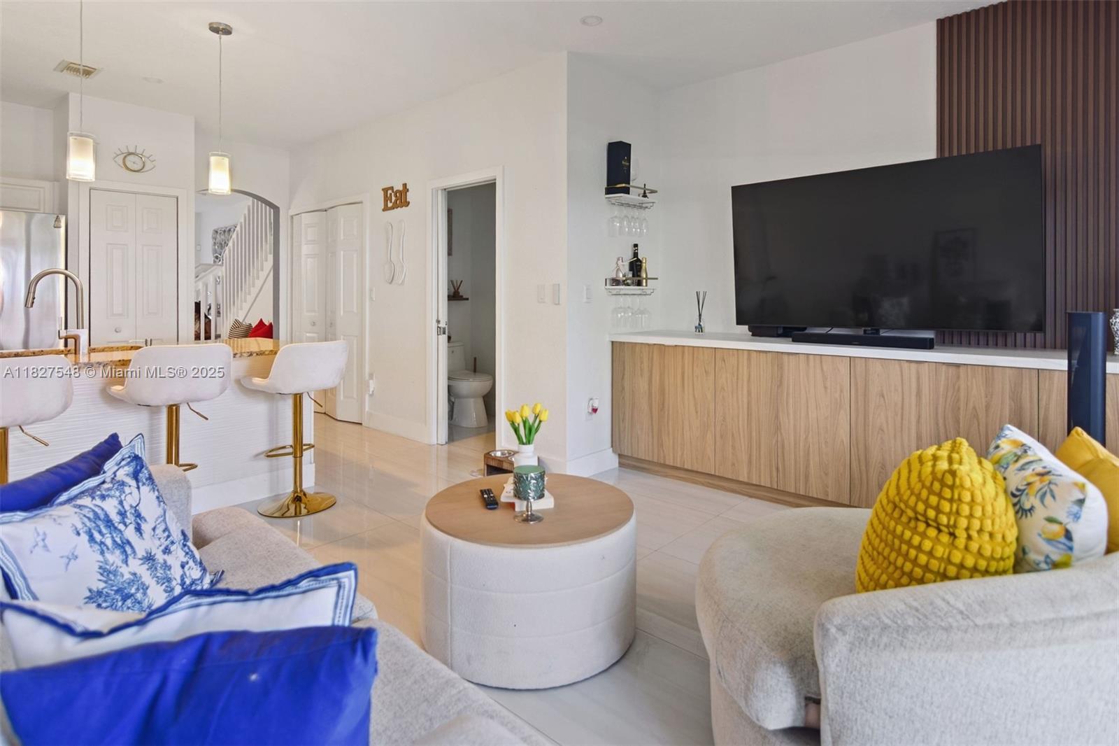 Residential, Doral, Florida image 29