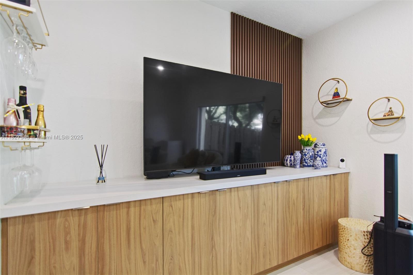 Residential, Doral, Florida image 42