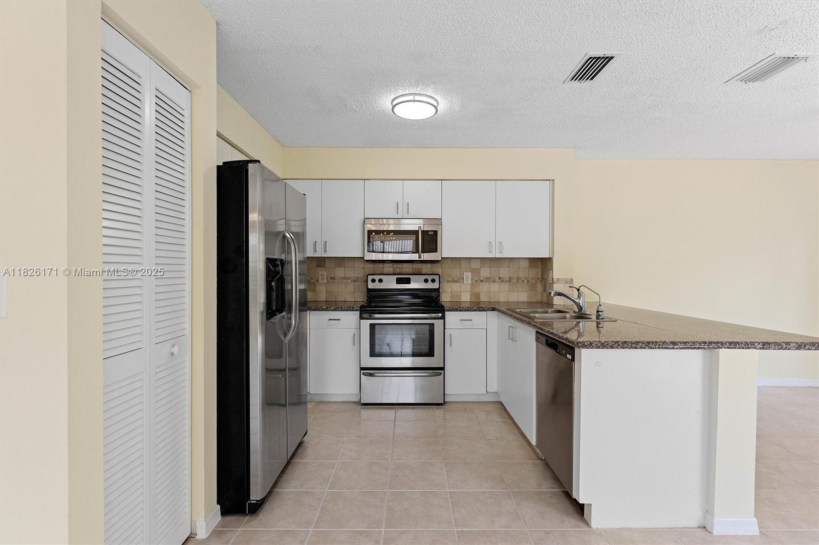 1784 SW 110th Ter, Davie, Florida image 10