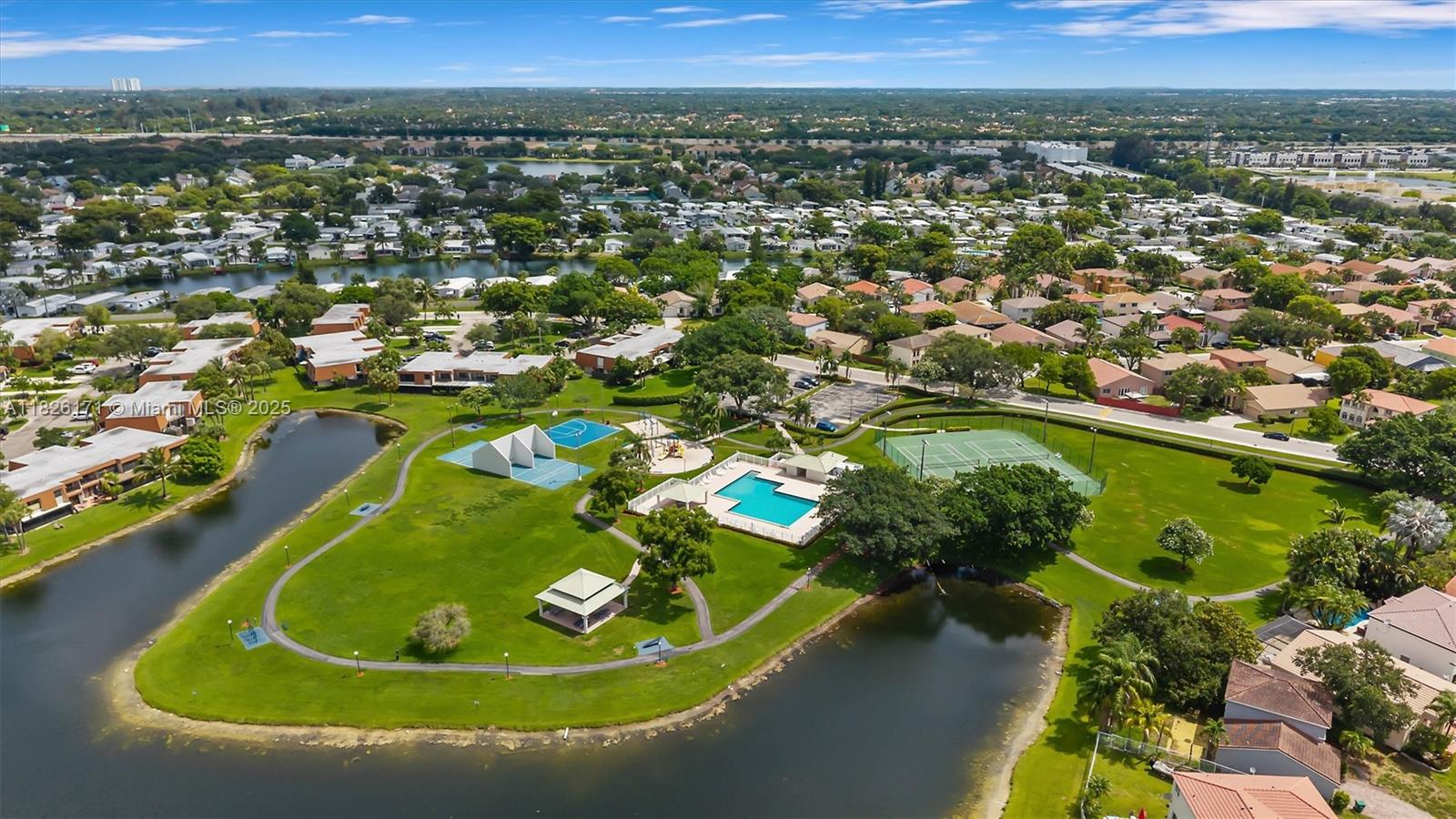 1784 SW 110th Ter, Davie, Florida image 48