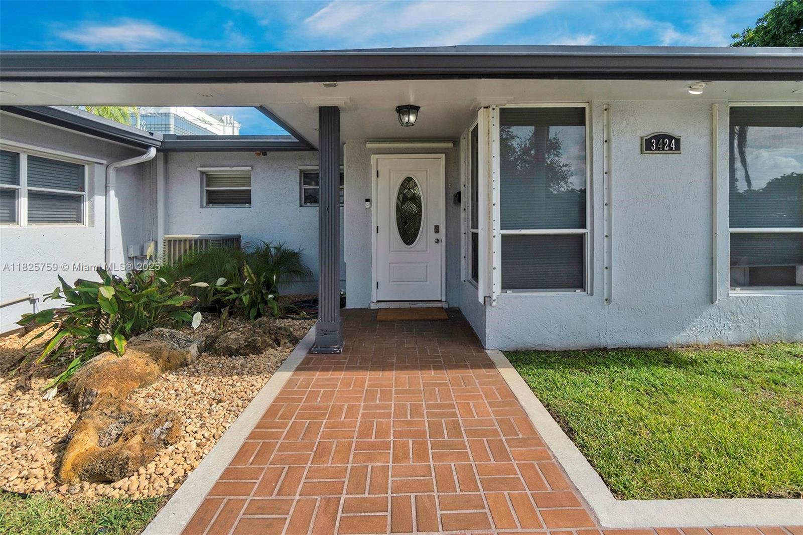 3424 Pierce St, Hollywood, Florida image 6