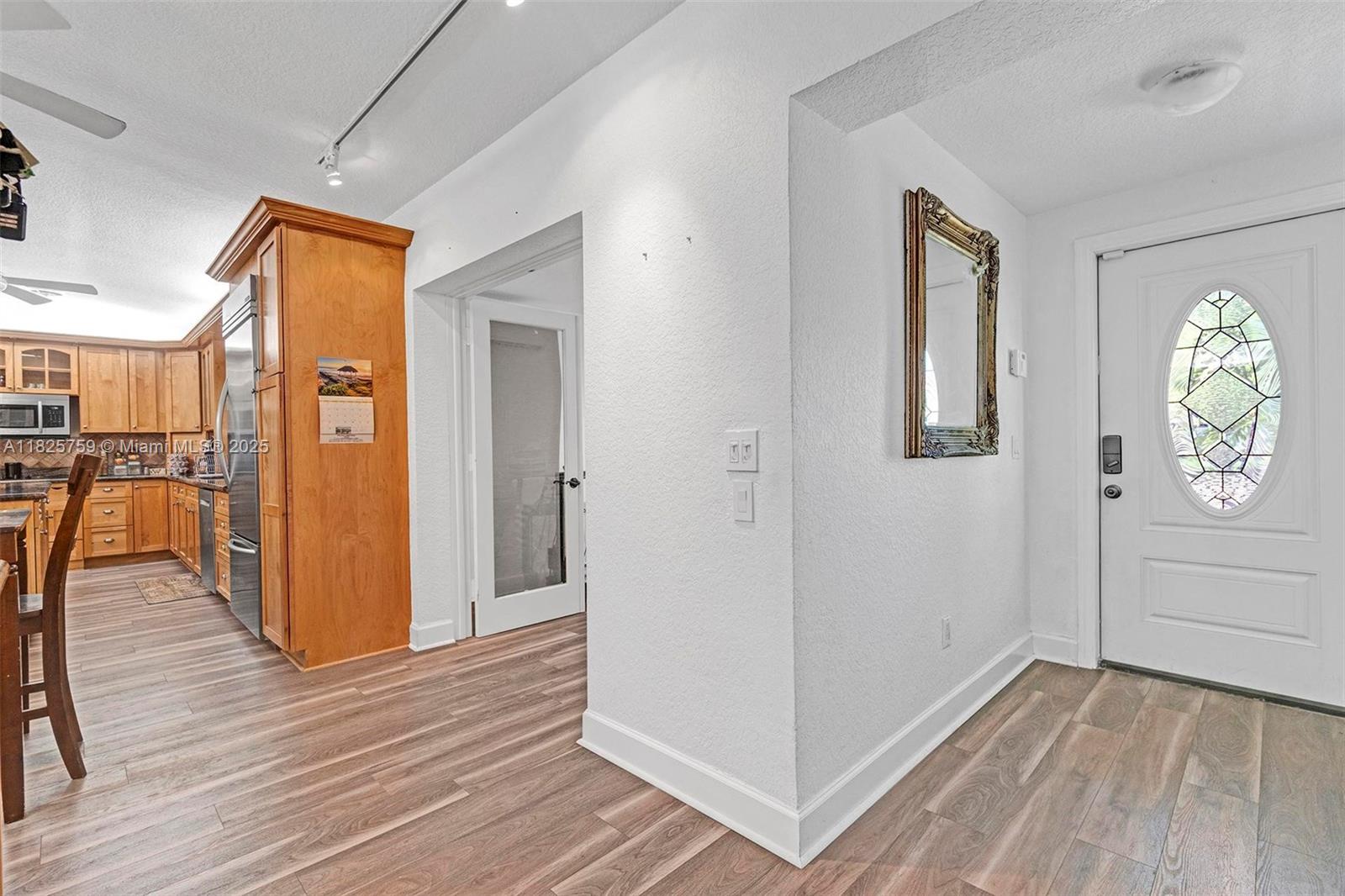 3424 Pierce St, Hollywood, Florida image 7