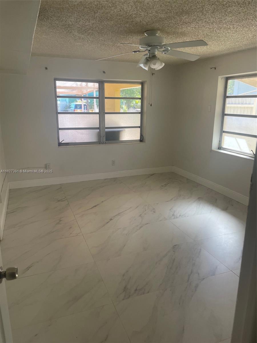 971 E 18th St, Hialeah, Florida image 12