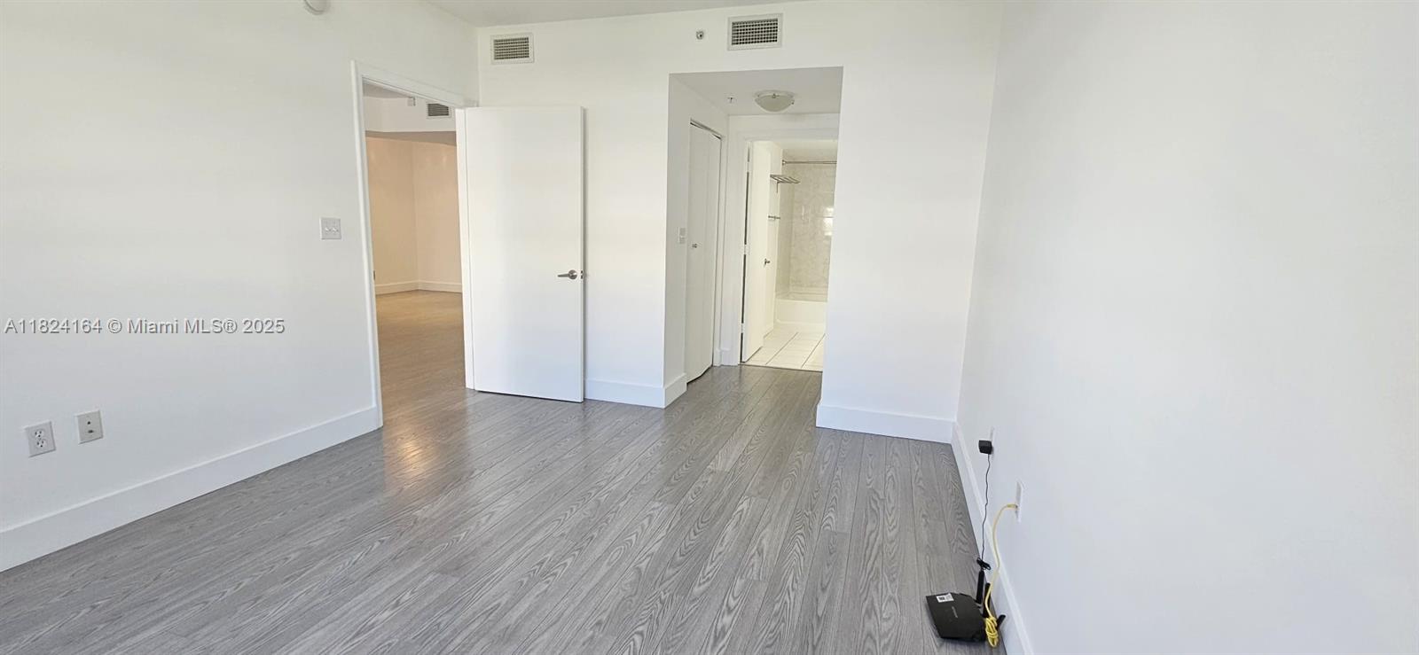 2775 NE 187th St #424, Aventura, Florida image 10