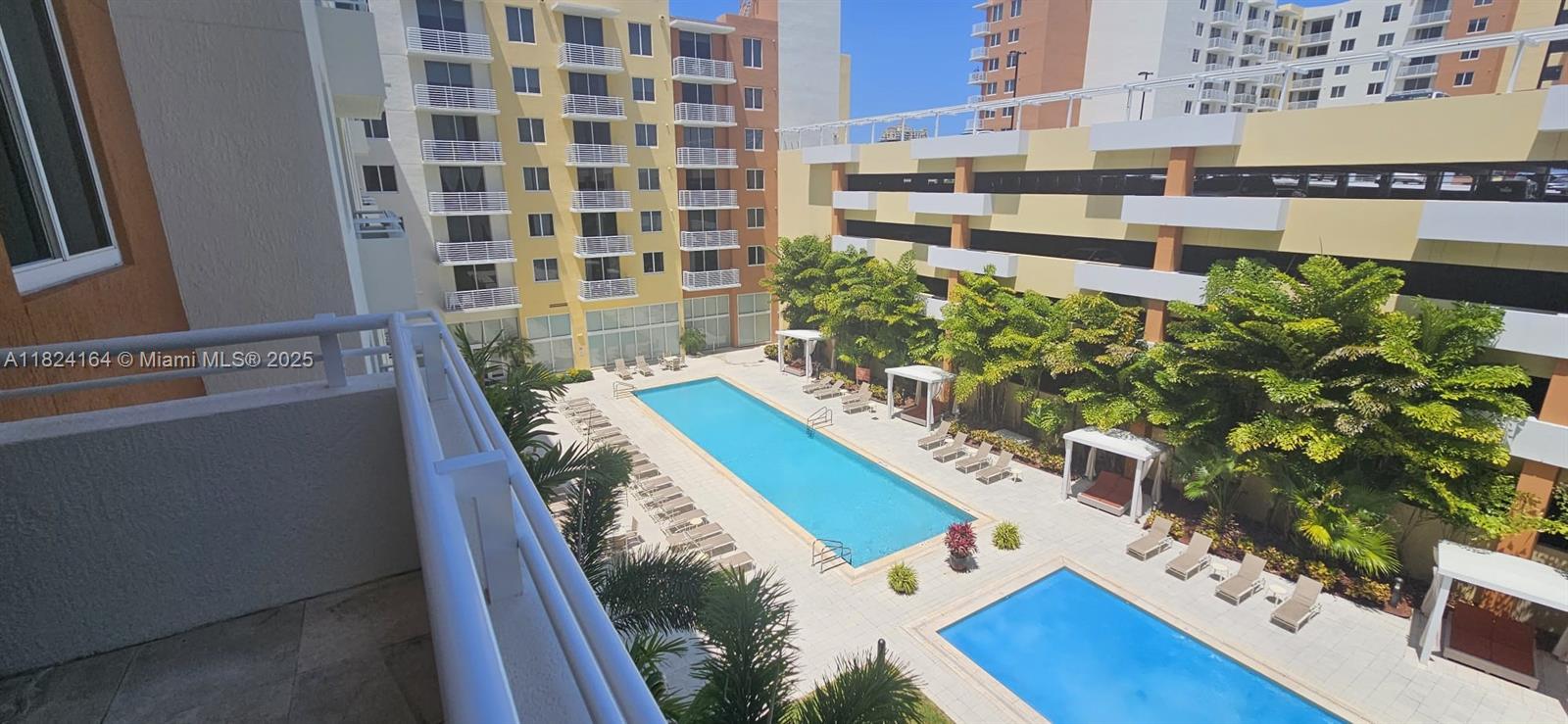 2775 NE 187th St #424, Aventura, Florida image 7