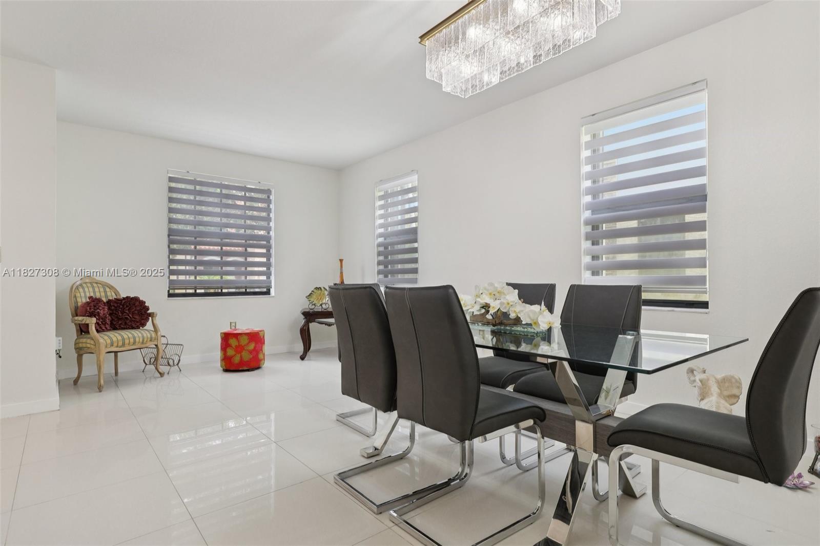 9349 W 33rd Way, Hialeah, Florida image 9