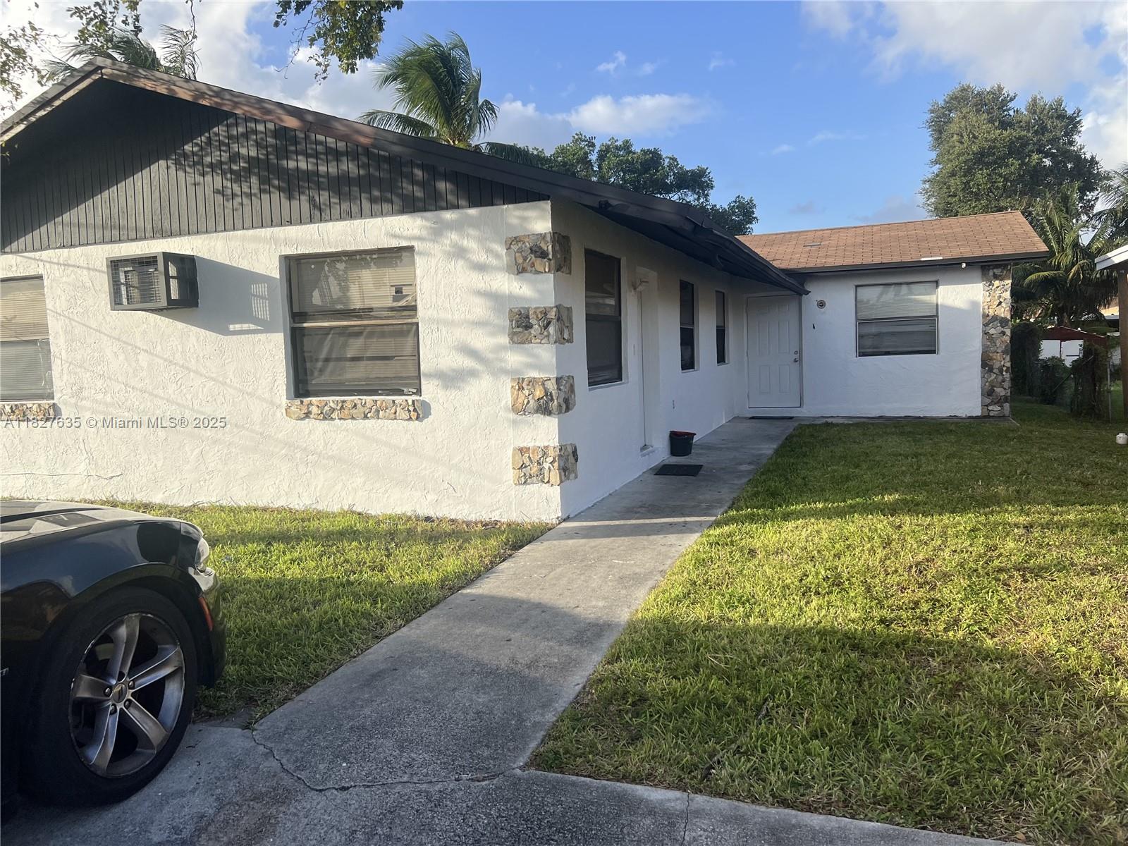 4809 SW 25th St, West Park, Florida image 1