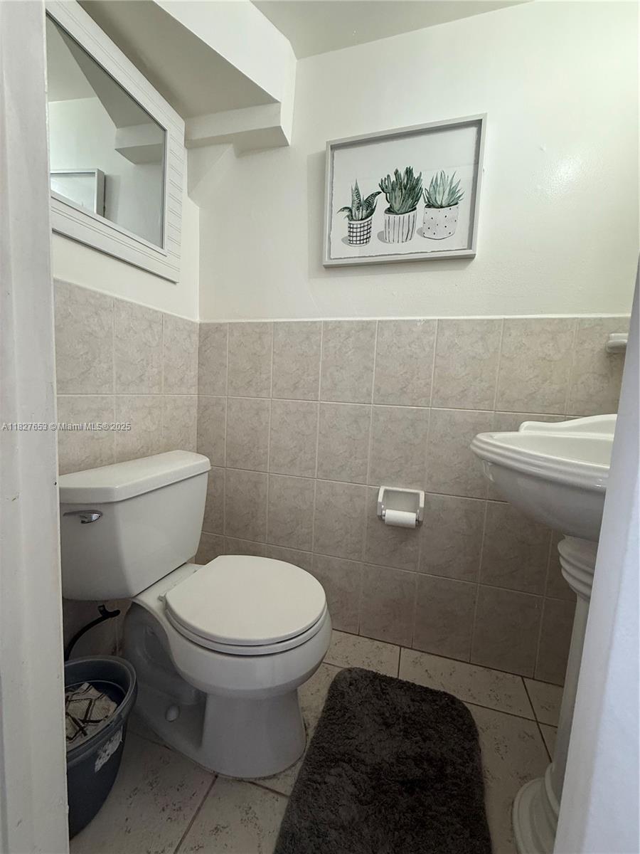 131 SW 109th Ave #L4, Sweetwater, Florida image 12