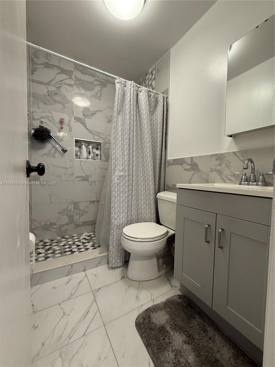 131 SW 109th Ave #L4, Sweetwater, Florida image 30