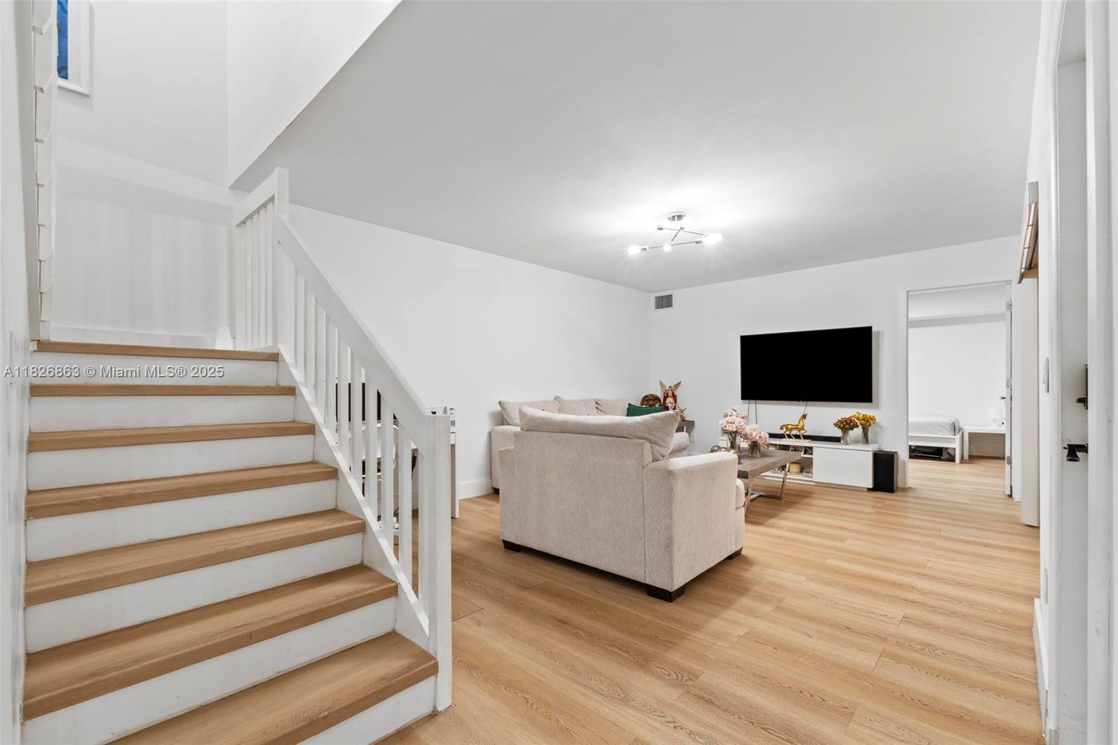 806 SW 119th Way, Davie, Florida image 5