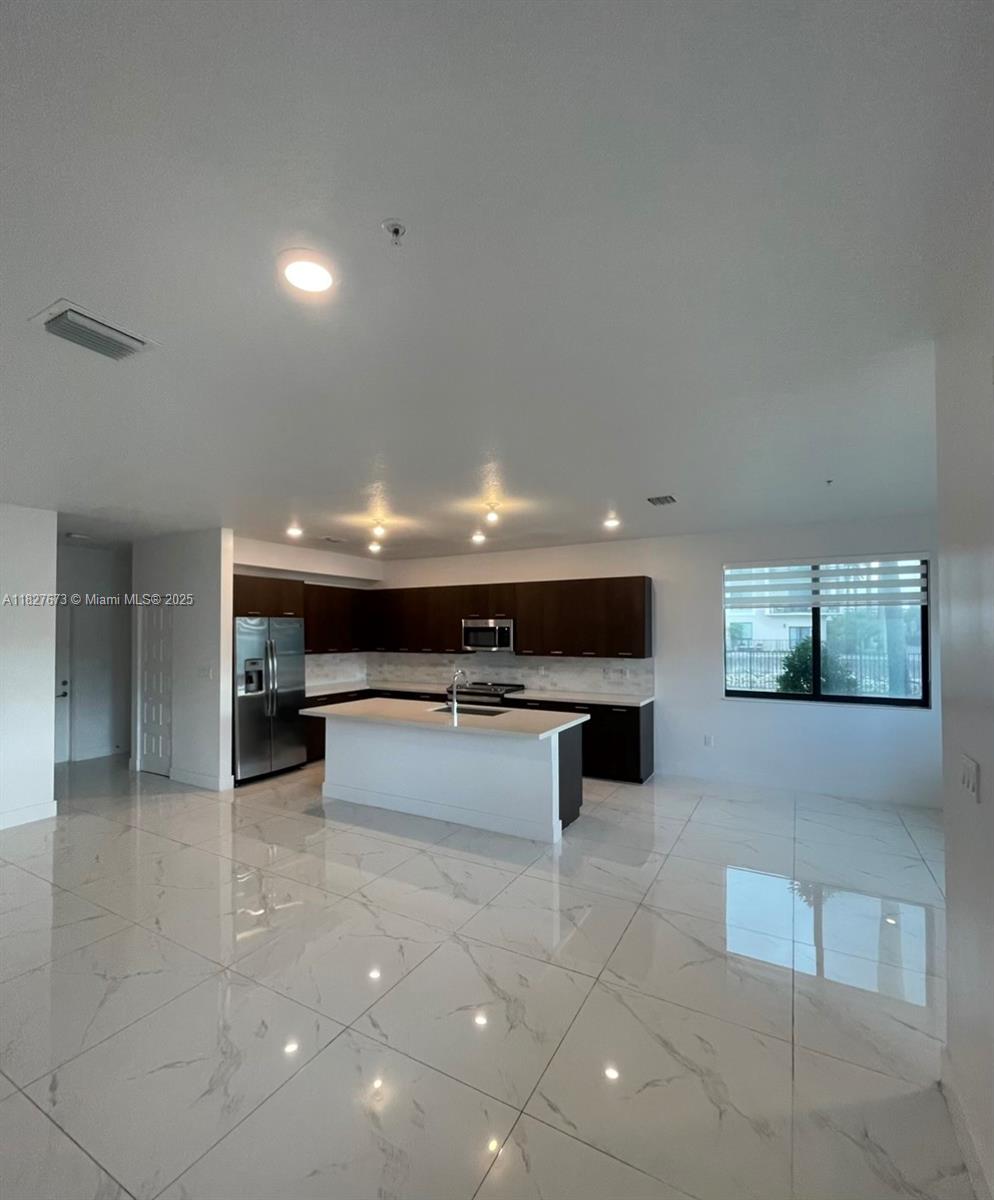 4640 NW 84th Ave 15