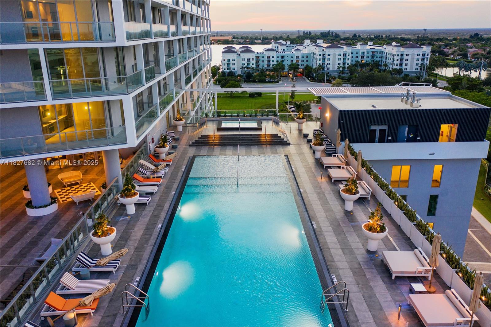 2000 Metropica Way #1605, Sunrise, Florida image 2