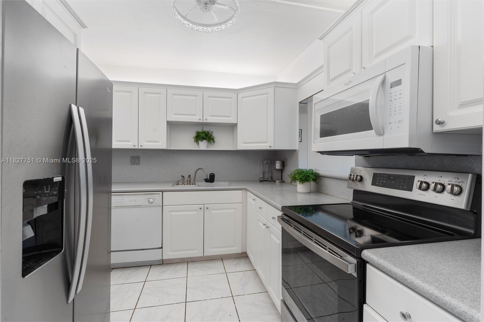 3725 S Ocean Dr #512, Hollywood, Florida image 2
