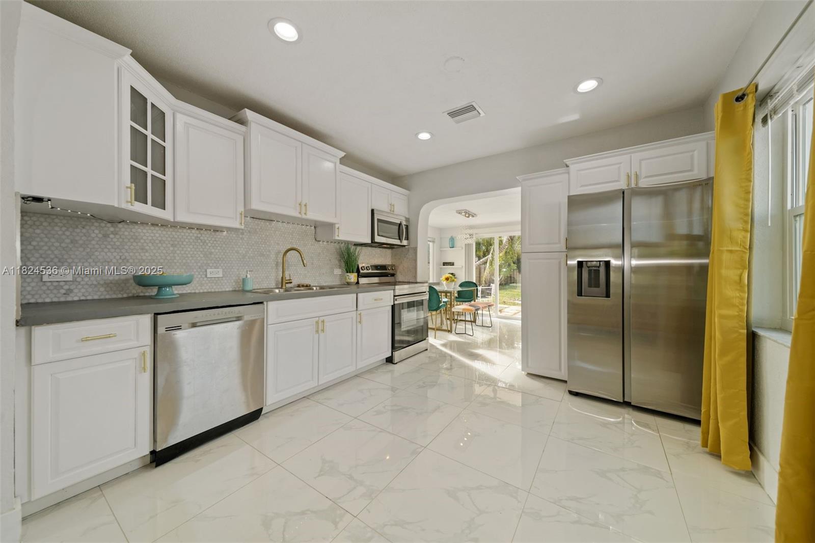 2714 Fillmore St, Hollywood, Florida image 2