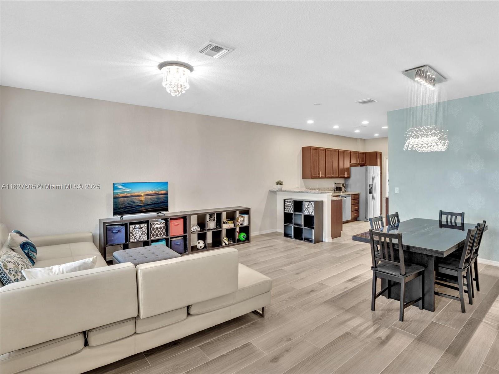 3976 Poinciana Ln, Hollywood, Florida image 4
