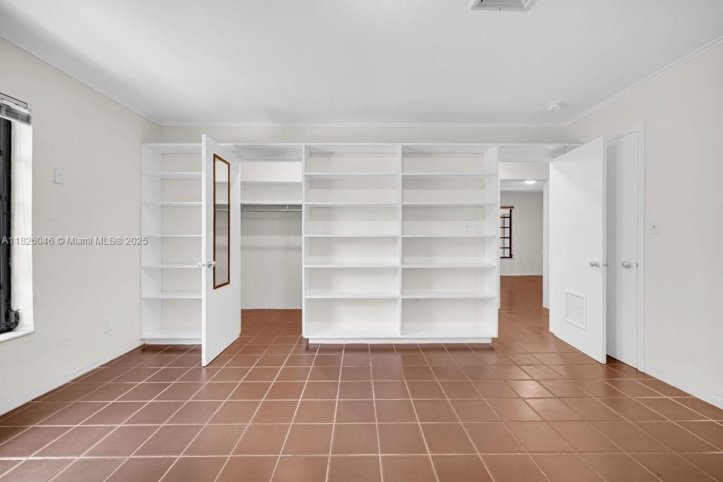 527 Gerona Ave, Coral Gables, Florida image 16