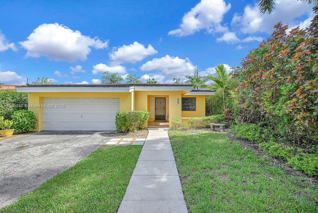 527 Gerona Ave, Coral Gables, Florida image 5
