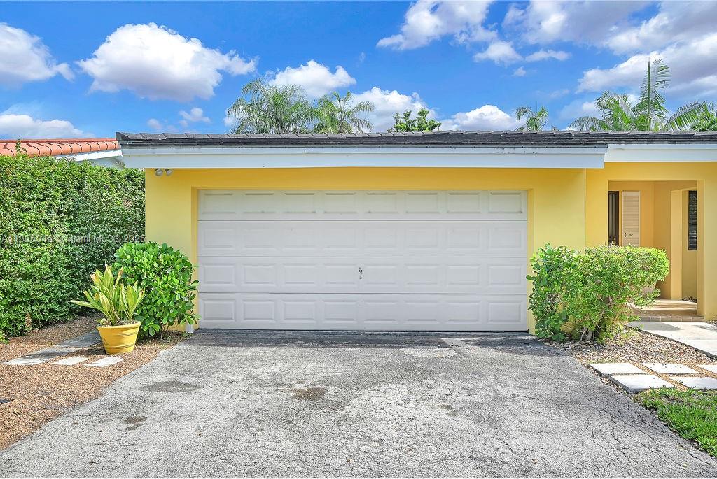 527 Gerona Ave, Coral Gables, Florida image 6