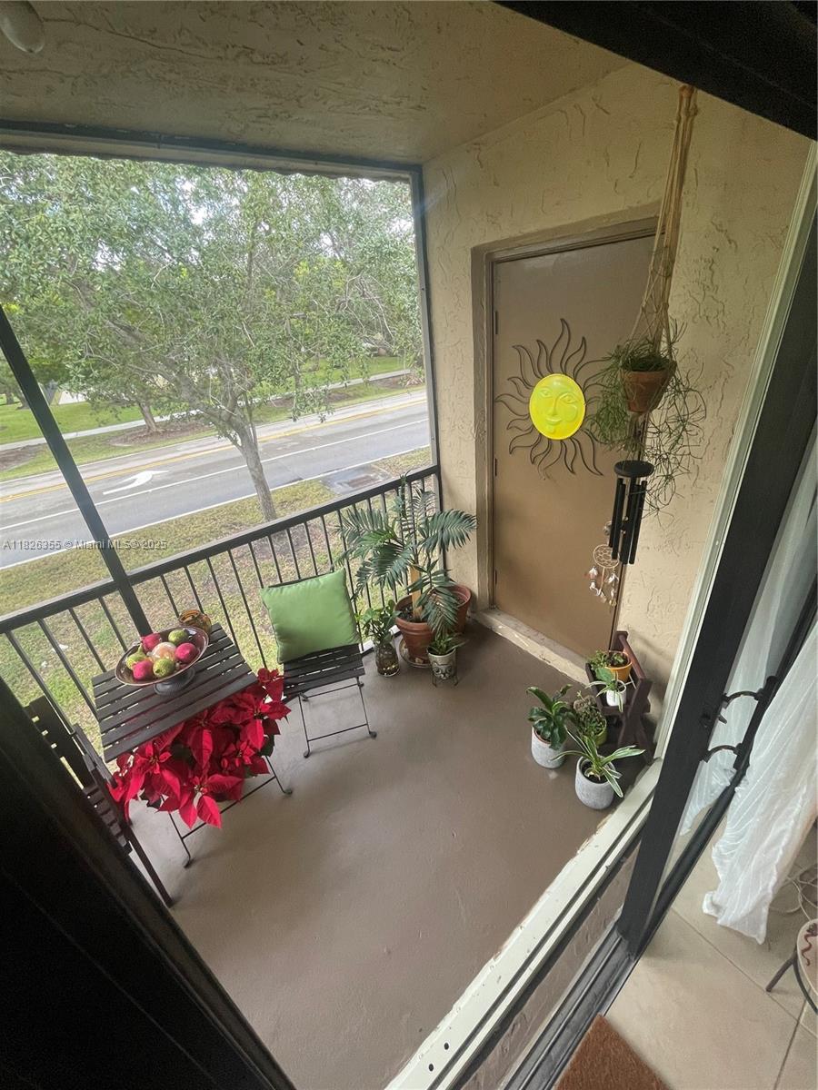 310 Lakeview Dr #201, Weston, Florida image 39