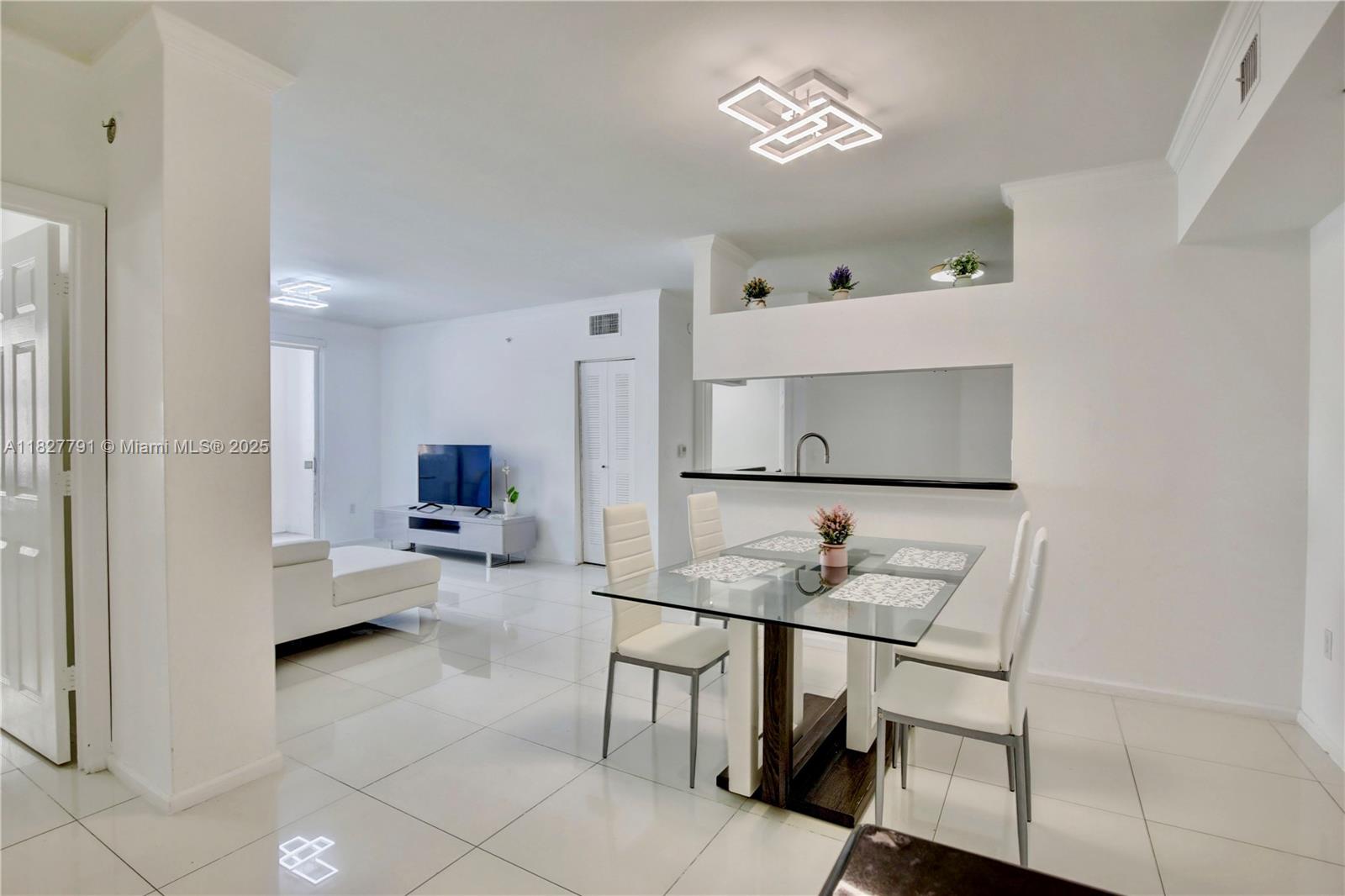 17150 N Bay Rd #2320, Sunny Isles Beach, Florida image 1
