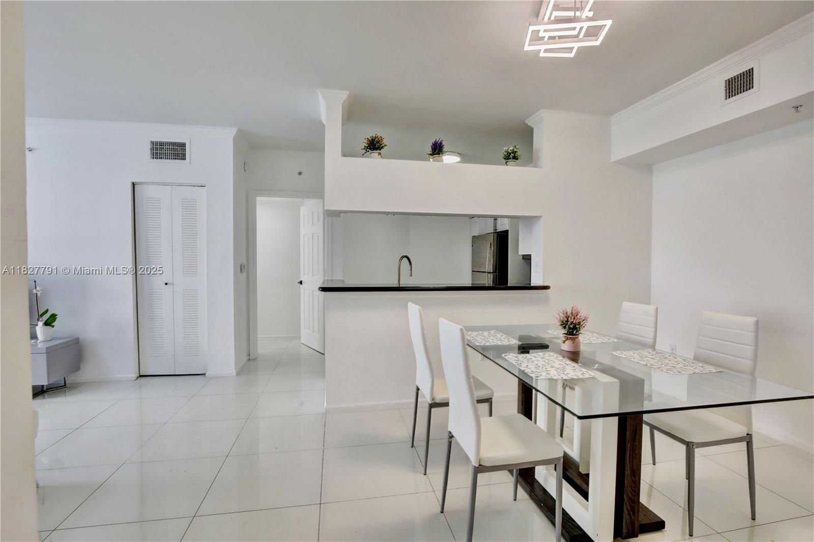 17150 N Bay Rd #2320, Sunny Isles Beach, Florida image 4