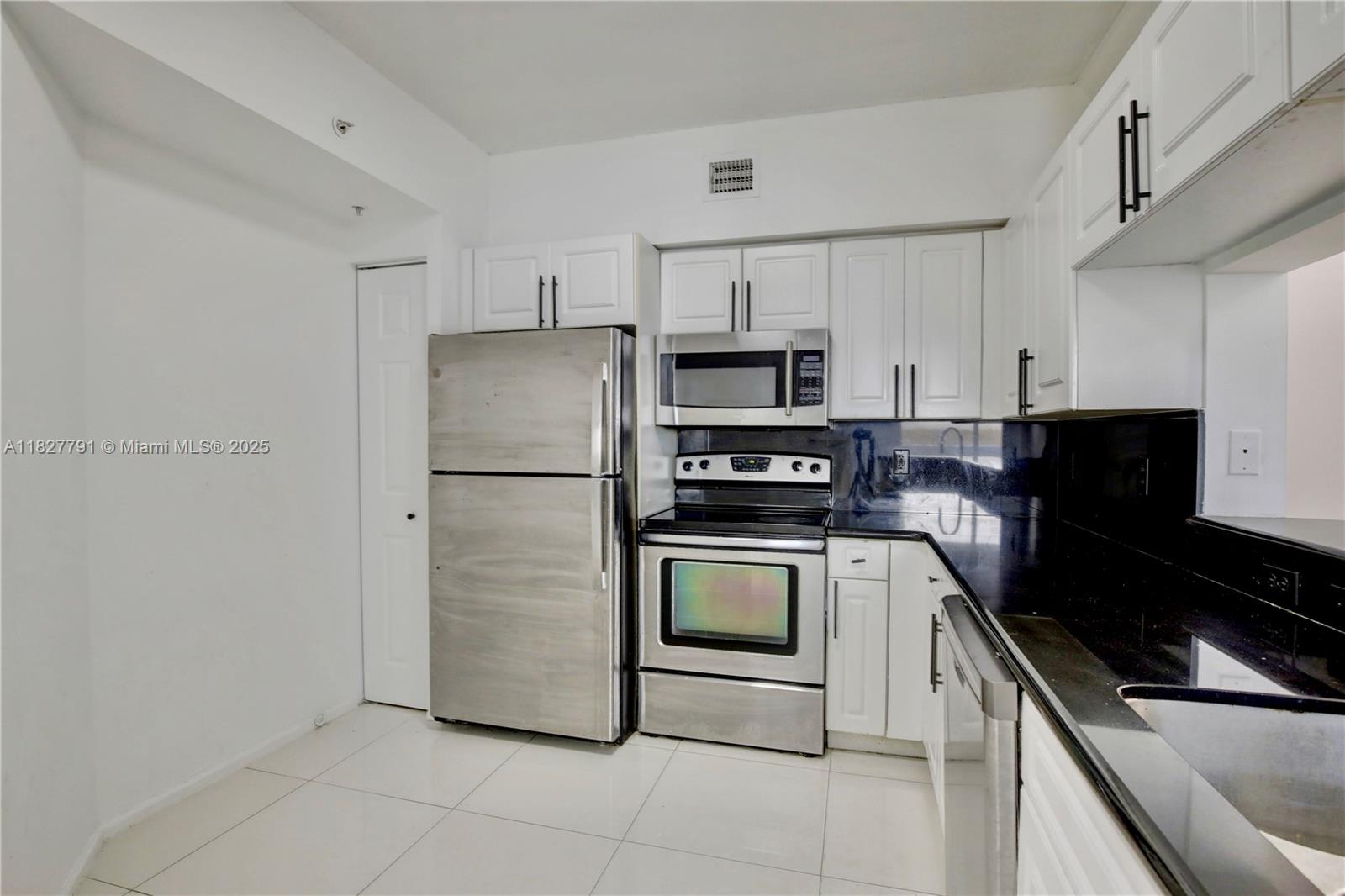 17150 N Bay Rd #2320, Sunny Isles Beach, Florida image 7