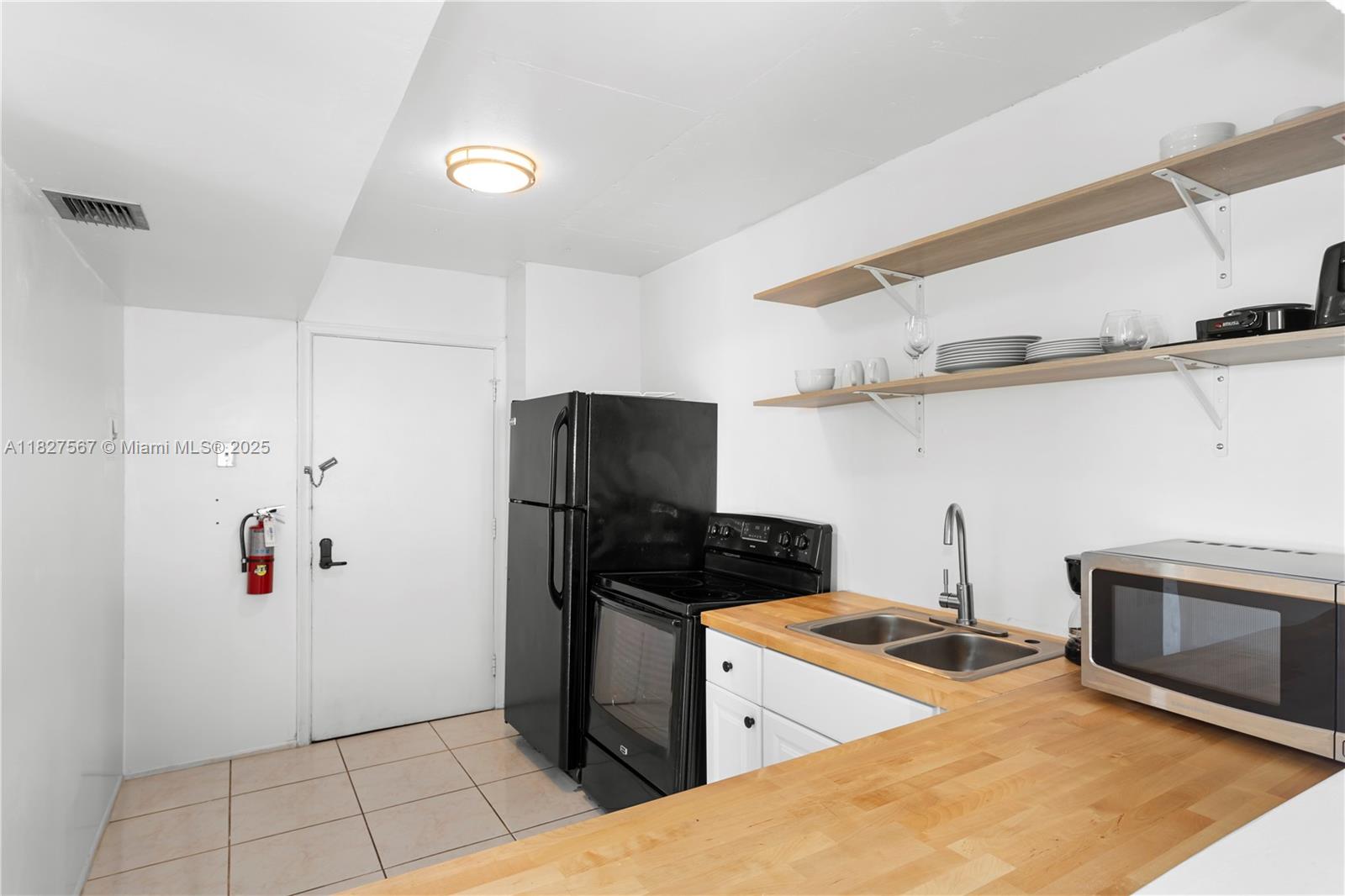 Property photo # 9