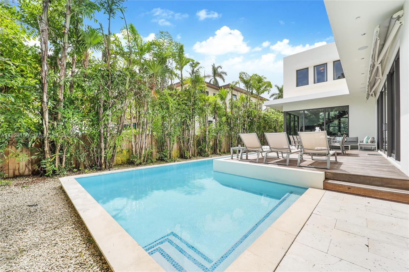 7501 Coquina Dr, North Bay Village, Florida image 11