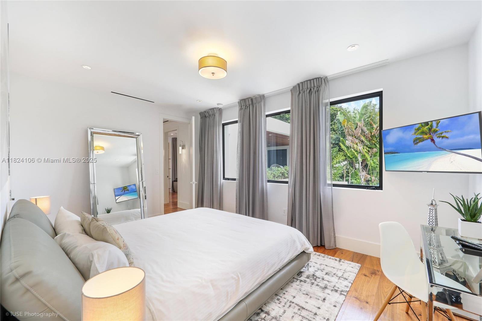 7501 Coquina Dr, North Bay Village, Florida image 30