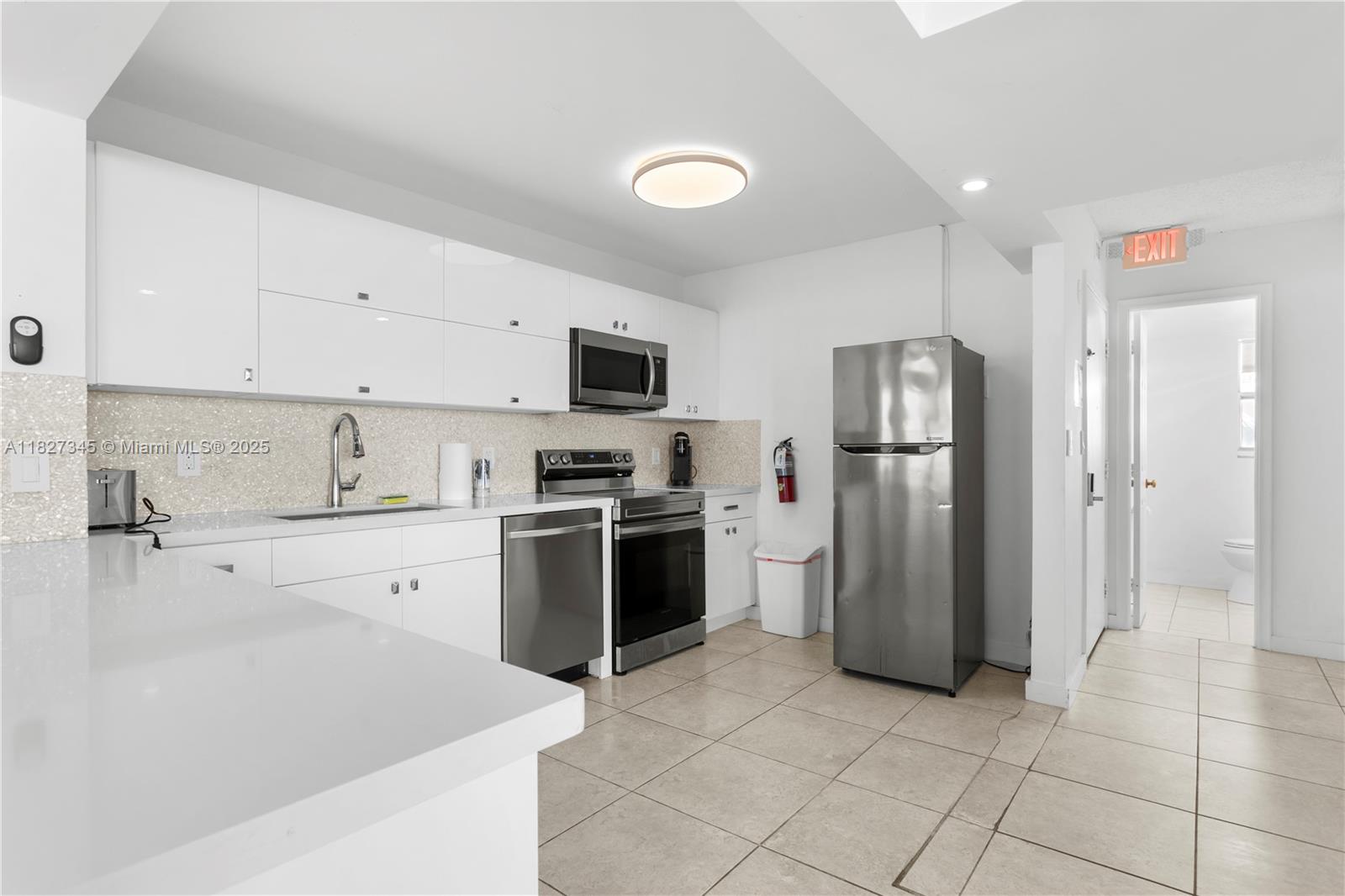 Property photo # 0