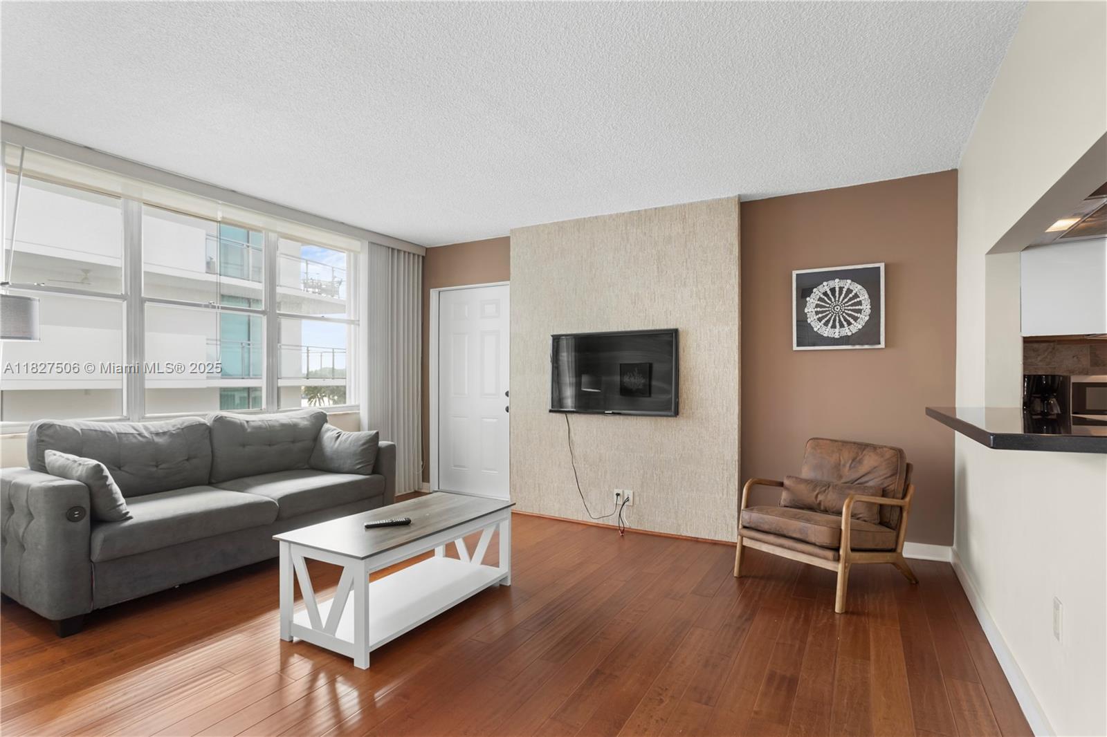 Property photo # 6