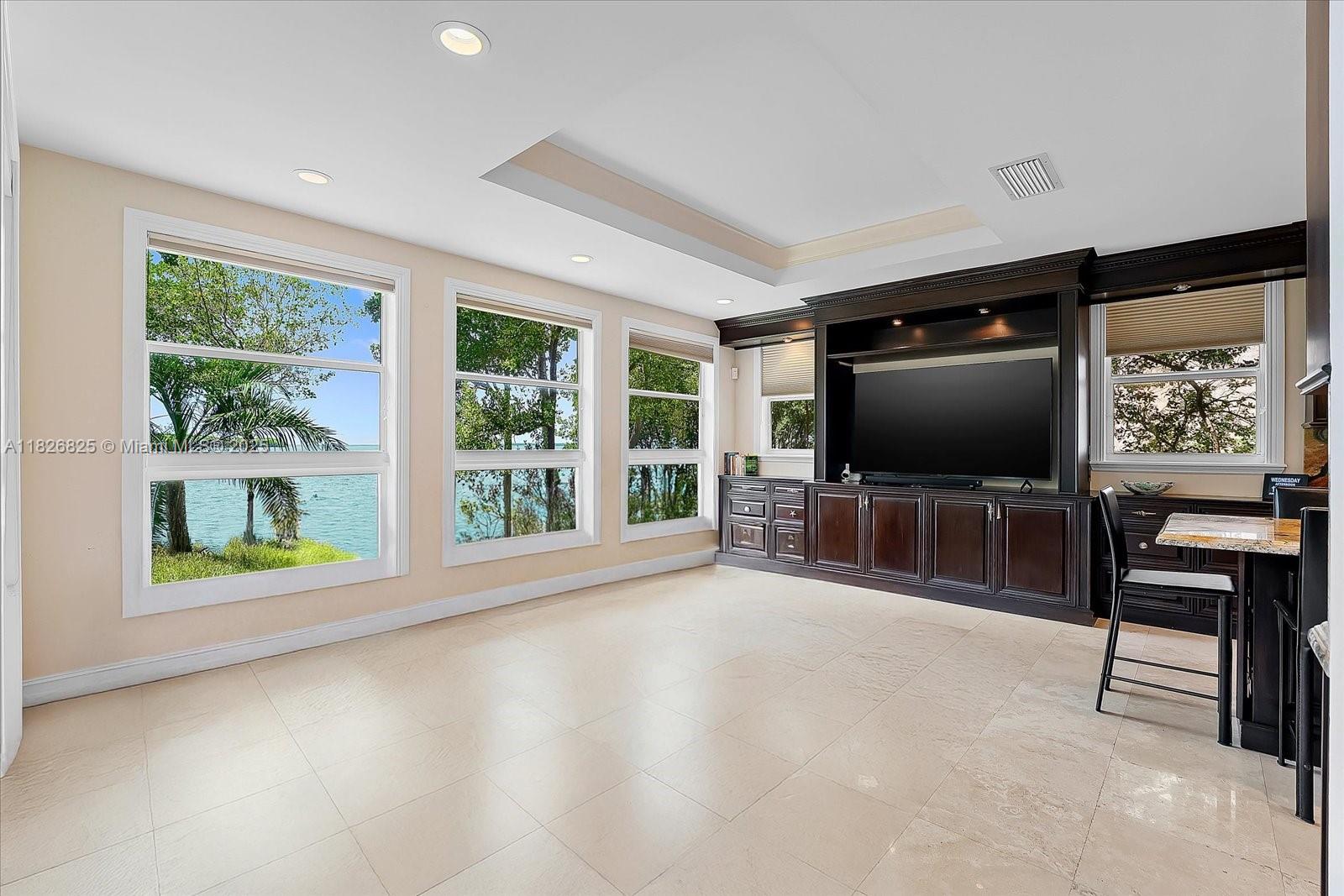 5843 Paradise Point Dr, Palmetto Bay, Florida image 23