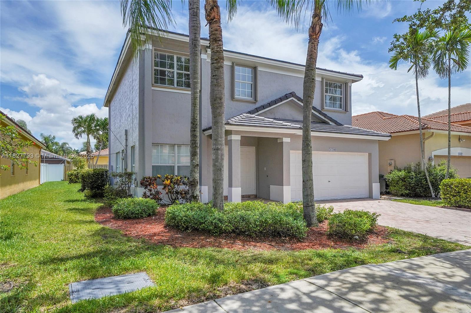16400 Sapphire Pl, Weston, Florida image 4