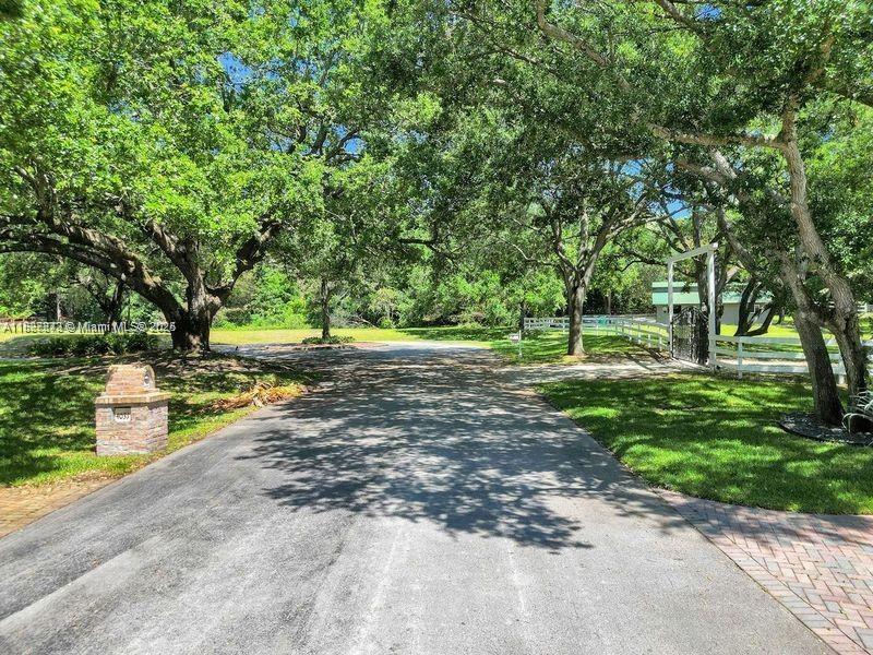 Vacant E Ridgeview Dr E Ridgeview Dr, Davie, Florida image 5