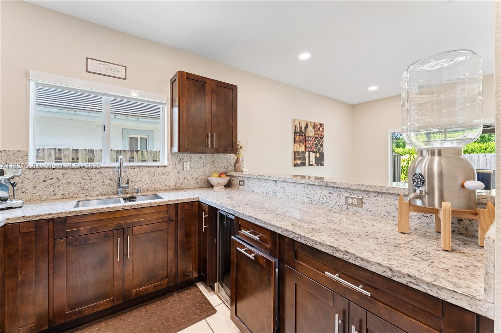 929 NE 42nd Pl, Homestead, Florida image 11