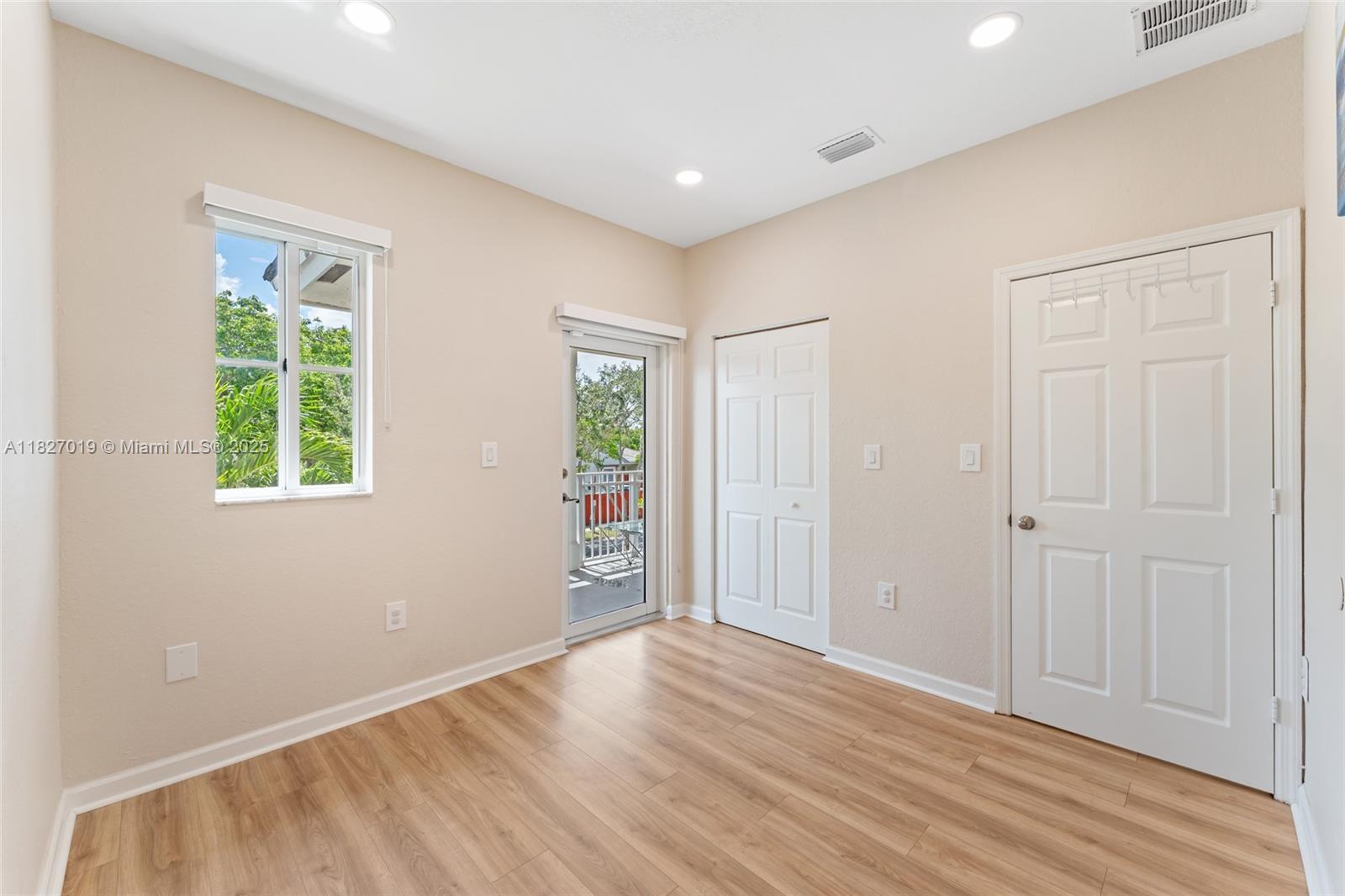 929 NE 42nd Pl, Homestead, Florida image 32