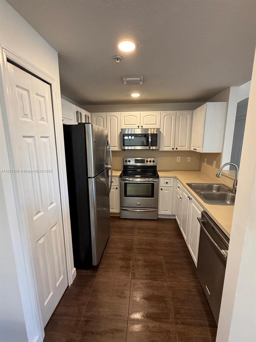 Property photo # 6