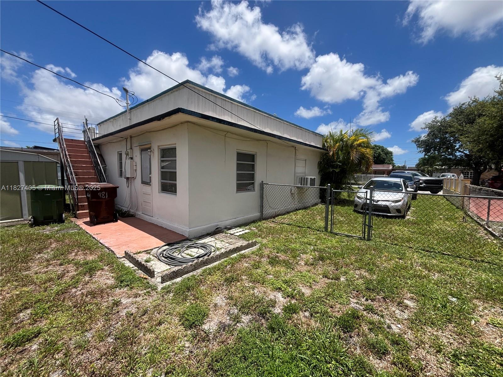 981 E 18th St, Hialeah, Florida image 9