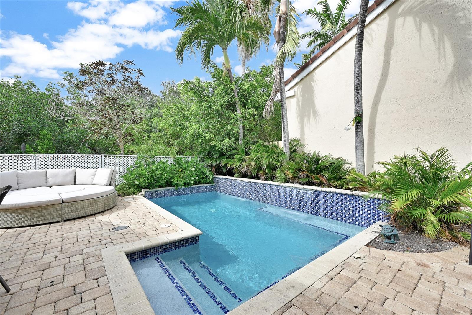 1151 W Lake St, Hollywood, Florida image 1