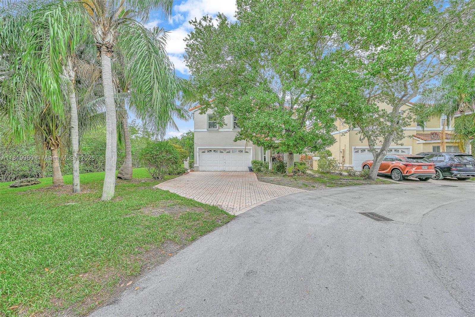 1151 W Lake St, Hollywood, Florida image 2