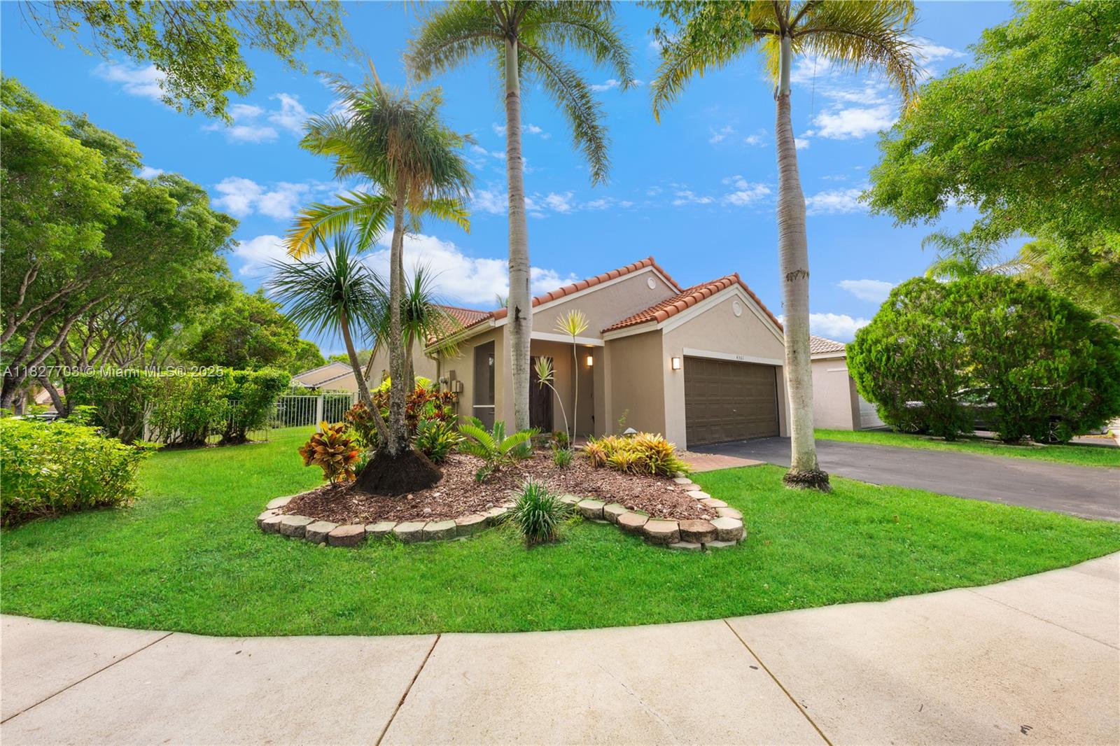 4361 Mahogany Ridge Dr, Weston, Florida image 11