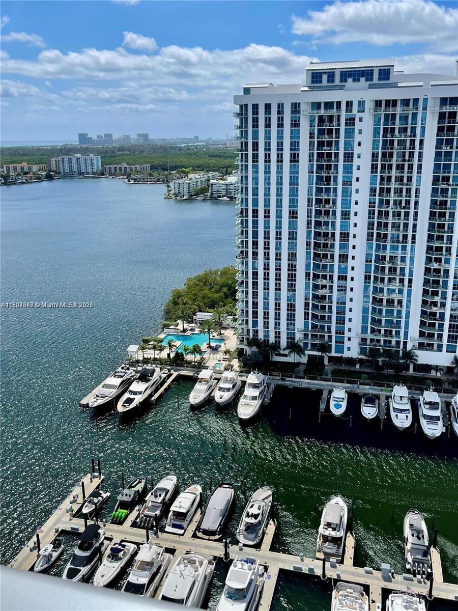 17211 Biscayne Blvd, North Miami Beach, Florida image 2