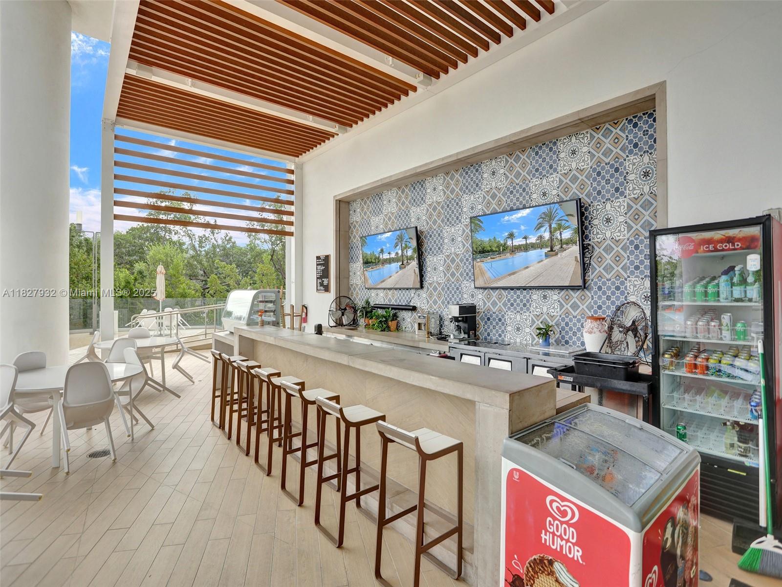 16385 Biscayne Blvd #403, North Miami Beach, Florida image 21