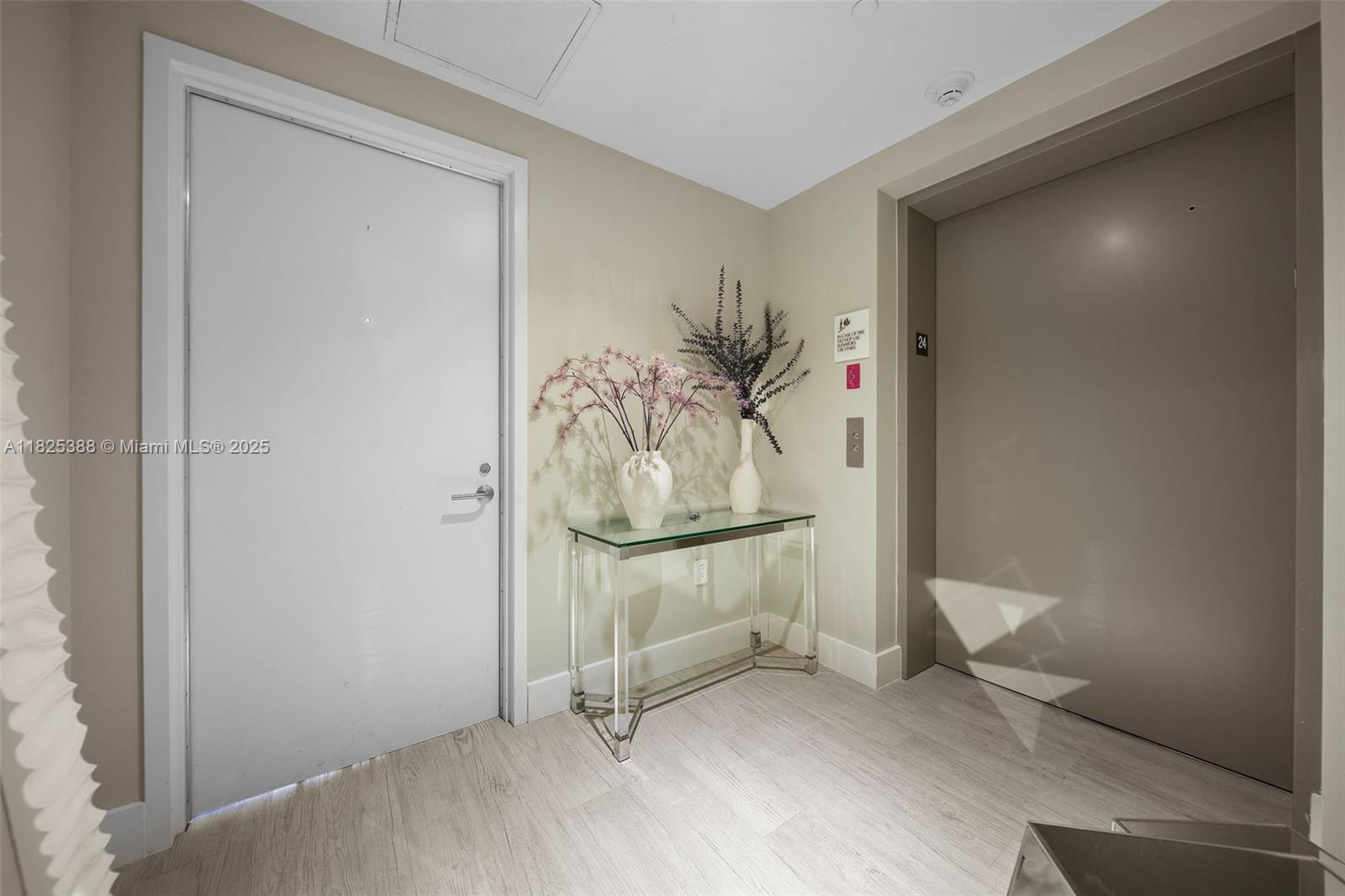 Condo for Sale in Miami, FL