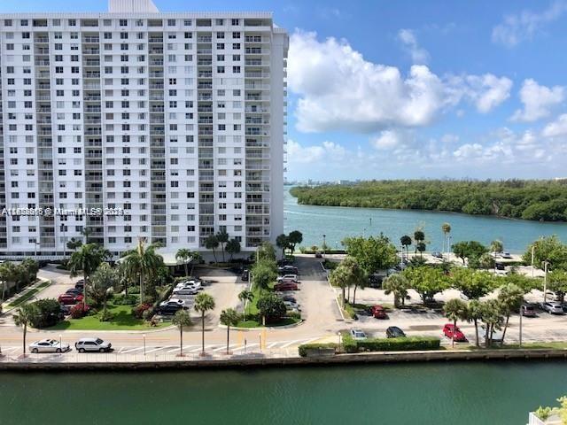 400 Kings Point Dr #820, Sunny Isles Beach, Florida image 1