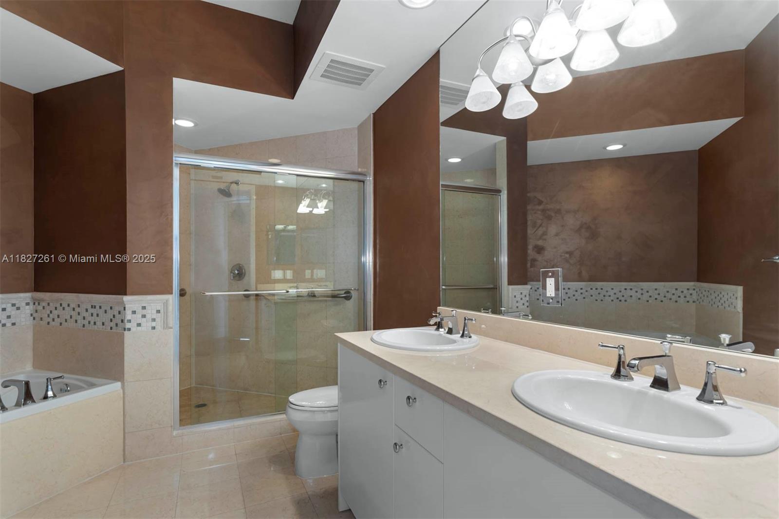 19900 E Country Club Dr #TS10, Aventura, Florida image 16