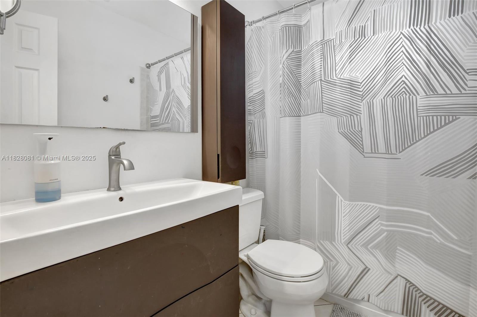 8501 NW 11th Ct, Pembroke Pines, Florida image 20