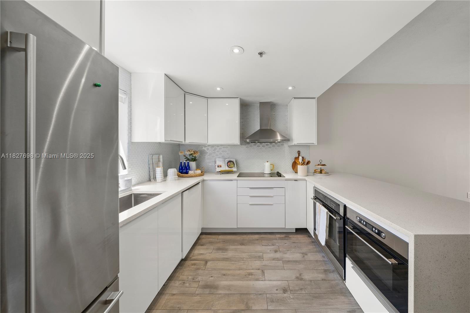 Property photo # 0
