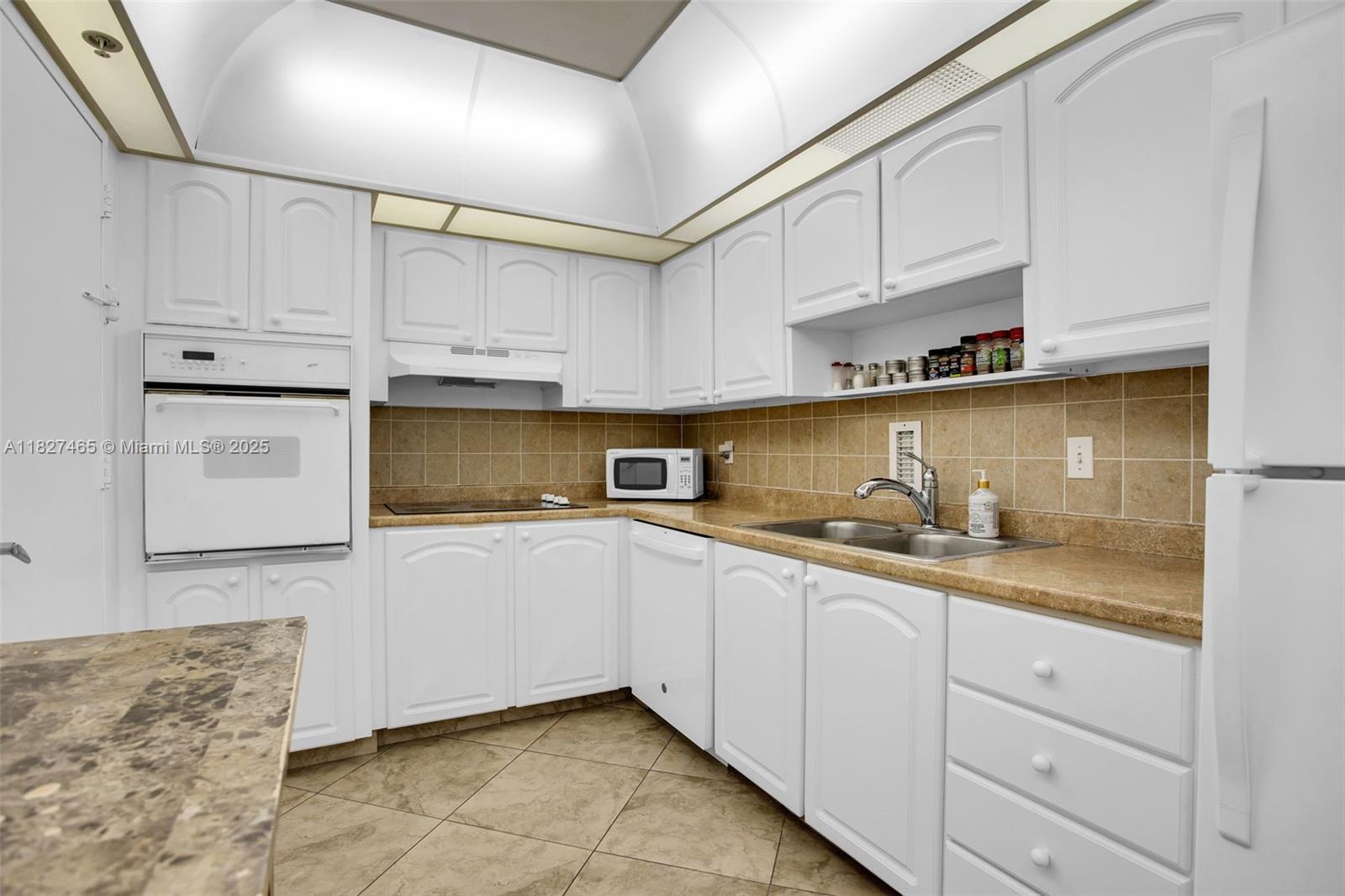 Property photo # 6