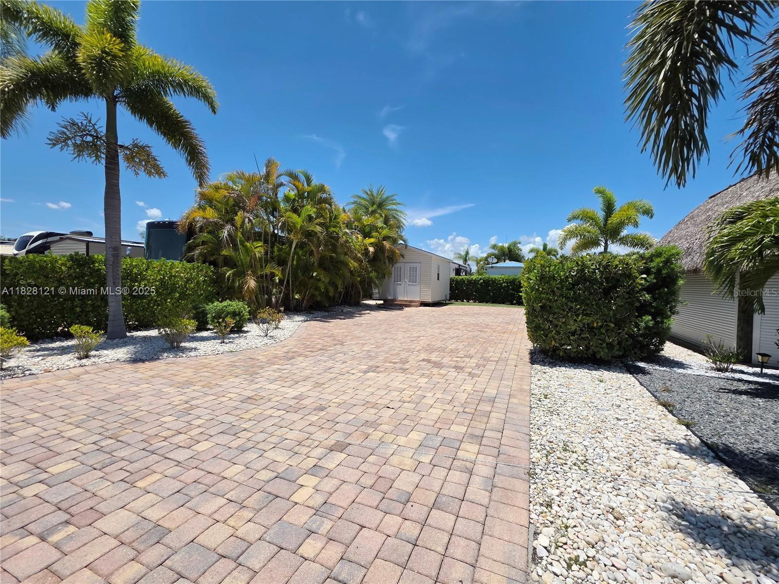 515 SW 39th Trace, Okeechobee, Florida image 2